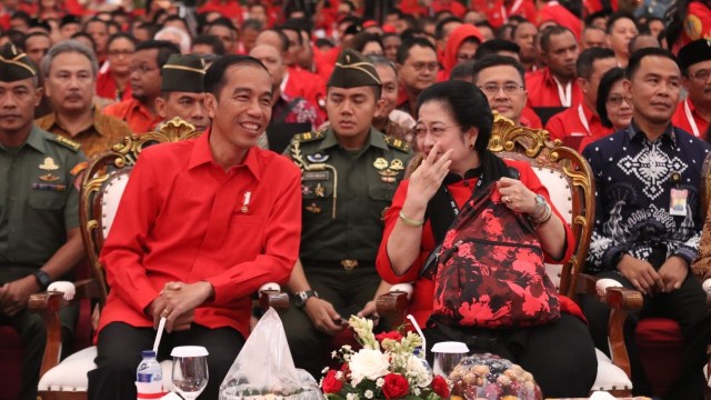 Jokowi, JK, Habibie, Mega di Rakornas PDIP Foto: Aditia Noviansyah/kumparan