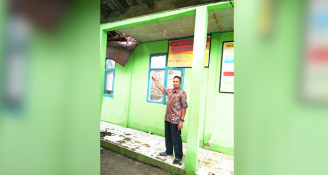 Rusak Berat, Rehab SDN Loji di Kecamatan Simpenan Dilakukan Tahun Depan
