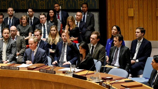 Nikki Haley di DK PBB terkait status Yerusalem (Foto: REUTERS/Brendan McDermid)