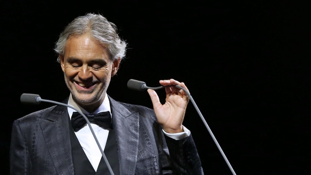 Tak Banyak yang Tahu, Andrea Bocelli Punya 2 Putra yang Gantengnya Mirip  Pangeran Arab! - TribunStyle.com