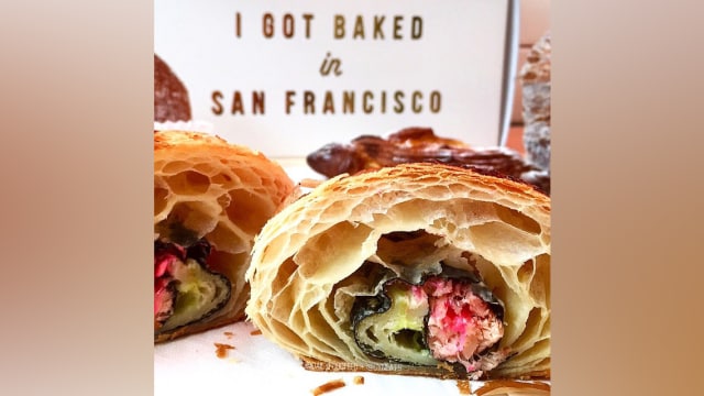 Crossushi, persilangan Croissant dengan Sushi (Foto: Instagram/@dailyfoodfeed)