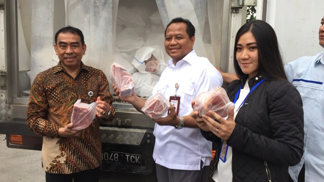 Operasi pasar daging sapi dan kerbau (Foto: Fachrul Irwinsyah/kumparan)
