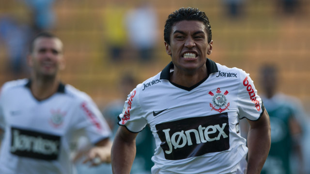 Paulinho di Corinthians. (Foto: AFP/Yasuyoshi Chiba)