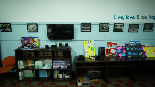 PS4 di ruang kelas SMA 1 PSKD. (Foto: Fathur Al Baskhori)