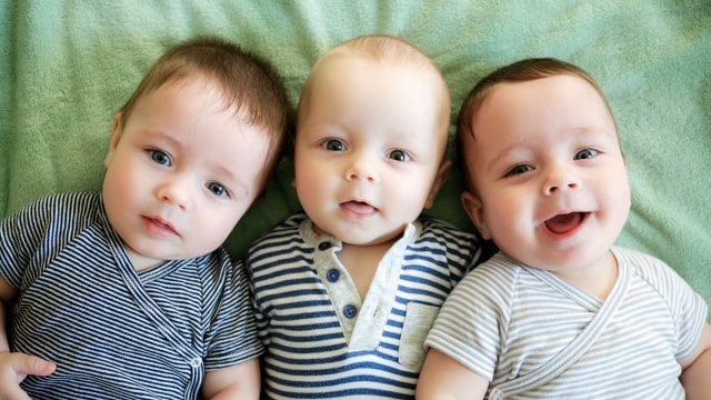 Ilustrasi bayi kembar tiga (Foto: Shutter Stock)
