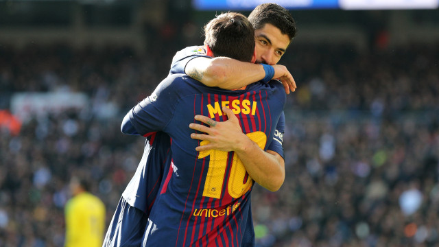 Messi dan Suarez merayakan gol. (Foto: REUTERS/Sergio Perez)