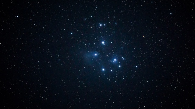 Gugus bintang Pleiades. (Foto: Ye Aung Thu/AFP)