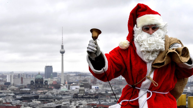 Sinterklas di Berlin, Jerman. (Foto: AFP/John Macdougall)