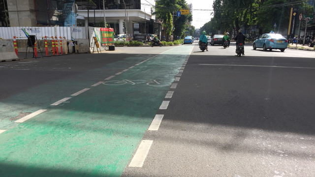 Jalur Sepeda di Melawai, Jakarta Selatan (Foto: Muhammad Iqbal/Kumparan)
