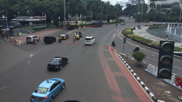 Situasi lalu lintas di kawasan Bundaran HI. (Foto: Rafyq Alkandy Ahmad Panjaitan/kumparan)