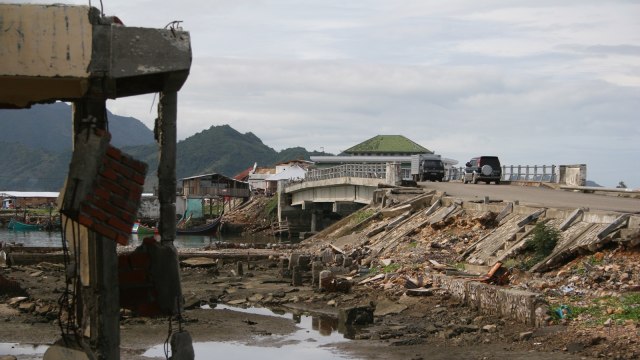 Tsunami Aceh (Foto: Wikipedia)