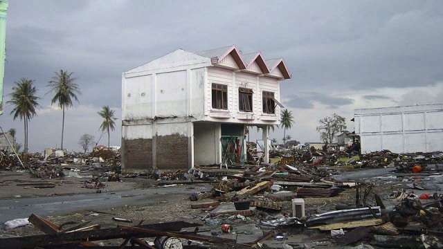 Tsunami Aceh (Foto: Wikipedia)