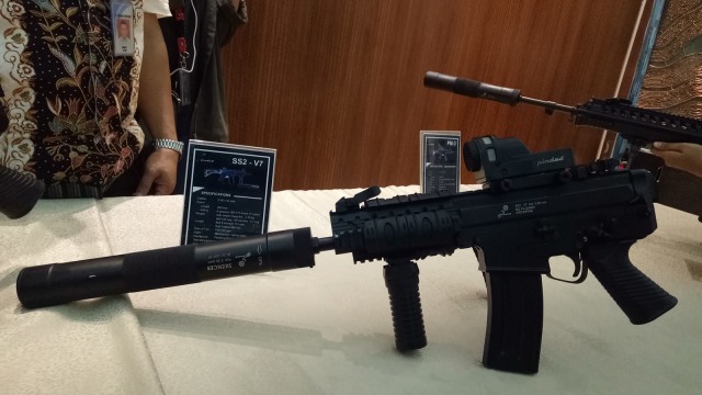 Senjata Produksi PT Pindad  (Foto:  Aria Pradana/kumparan)
