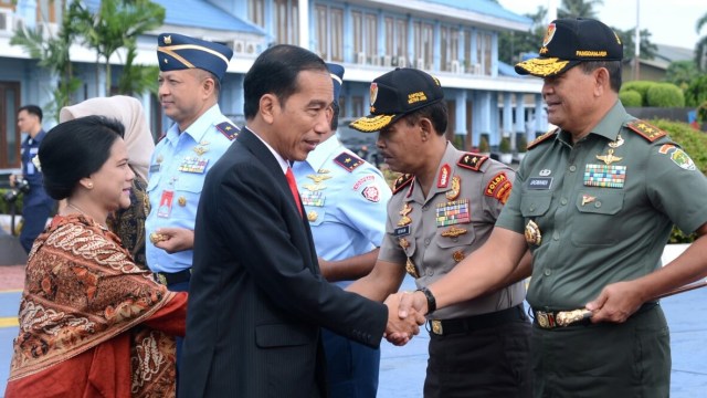 Jokowi & Iriana Bertolak ke Pontianak, Kalbar (Foto: Biro Setpres)