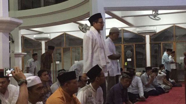 Sandiaga Uno di Masjid Al Ikhlas Jati Padang (Foto: Moh Fajri/kumparan)