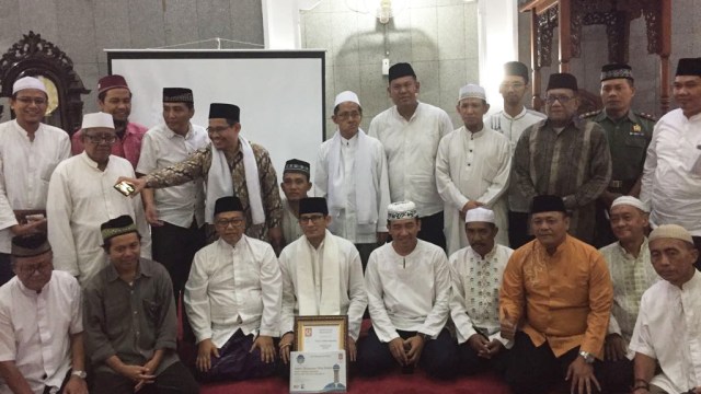 Sandiaga Uno di Masjid Al Ikhlas Jati Padang (Foto: Moh Fajri/kumparan)