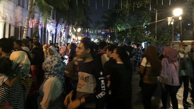 Keramaian di kota Tua