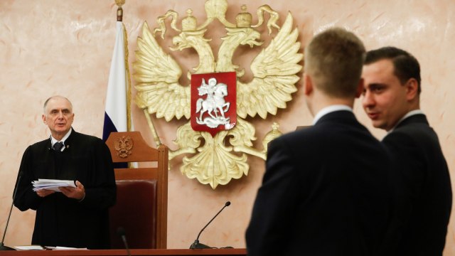 Hakim Nikolai Romanenkov di persidangan banding. (Foto: Sergei Karpukhin/Reuters)