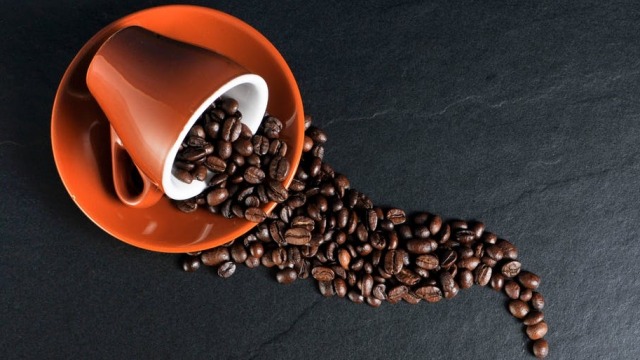 Kopi dan biji kopi  (Foto: Pexels)