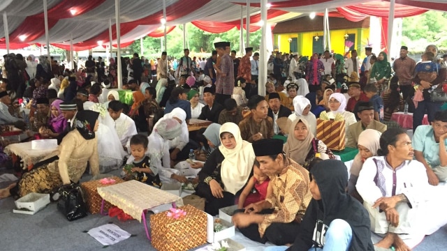 Persiapan nikah massal (Foto: Rafyq Panjaitan/kumparan)