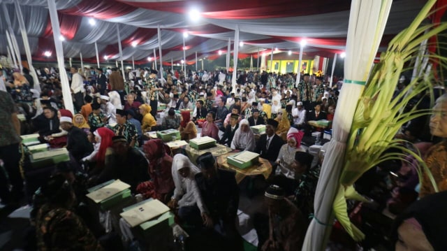 Peserta Nikah Masal di kawasan Thamrin (Foto: Helmi Afandi/kumparan)