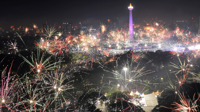Tahun baru di Indonesia (Foto: Antara Foto/Wahyu Putro)