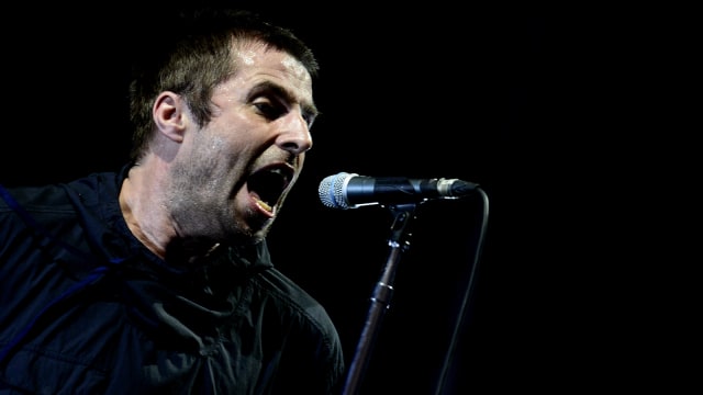 Liam Gallagher dari masa ke masa. (Foto: AFP/Jose Jordan)