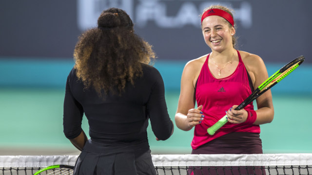 Serena vs Jelena. (Foto: NEZAR BALOUT / AFP)