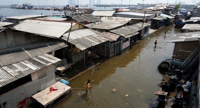 Banjir Rob di Muara Angke