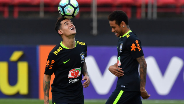 Coutinho dan Neymar di Timnas Brasil. (Foto: NELSON ALMEIDA / AFP)