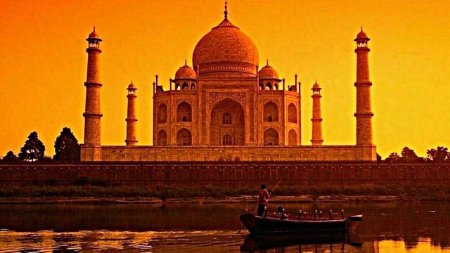Taj Mahal ketika Sore Hari  (Foto: Instagram @maps.world.europe )