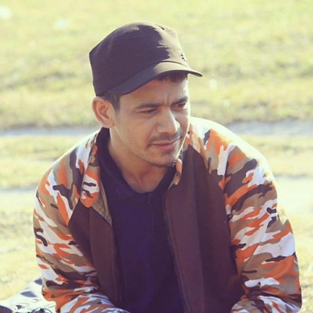 Dunia Yang Berlari - Runaway World