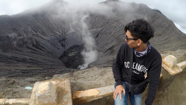 Kawah Bromo. (Foto: Instagram @tegardh_)