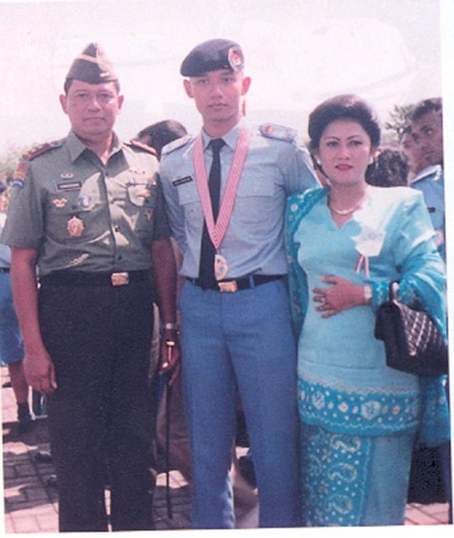 AHY, Pemuda Millenial Bertabur Bintang (1)