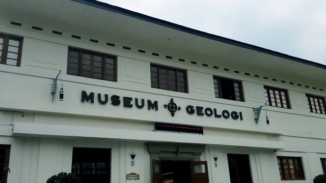 Museum Geologi (Foto: youtube.com/Fasko Dehotman)