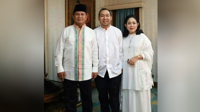 Potret kebersamaan Prabowo dan Titik Soeharto  (Foto: Instagram @titiksoeharto)