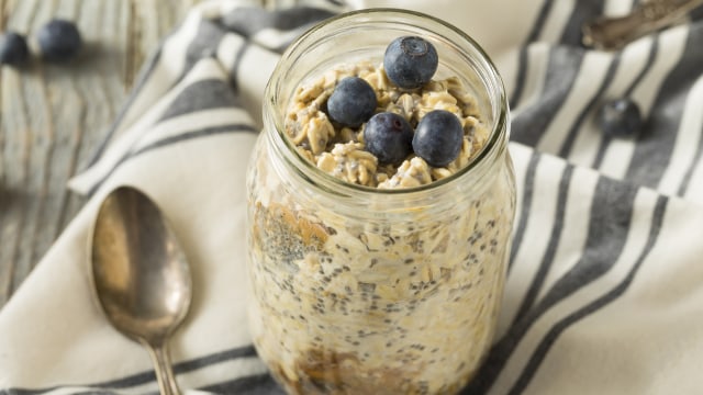 Ilustrasi oatmeal untuk sarapan anak (Foto: Thinkstock)