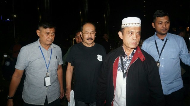 Fredrich Yunadi Digelandang ke Gedung KPK (Foto: Irfan Adi Saputra/kumparan)