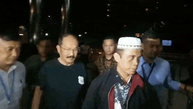 Fredrich Yunadi Digelandang ke Gedung KPK (Foto: Irfan Adi Saputra/kumparan)