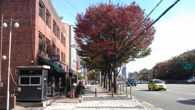 Backpacker ke Luar Negeri Dengan Tiket.com | kumparan.com