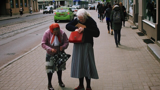 Penduduk di Ibu Kota Latvia, Riga (Foto: Flickr/Knut-Arve Simonsen)