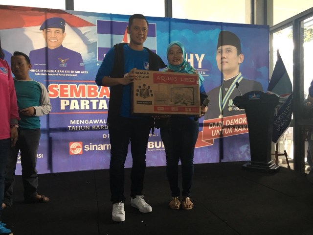 AHY: Kita harus semakin dekat dengan masyarakat (7)