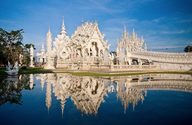 Wat Rong Khun, kuil putih dari Thailand (Foto: Instagram/Asiantrailsltd)