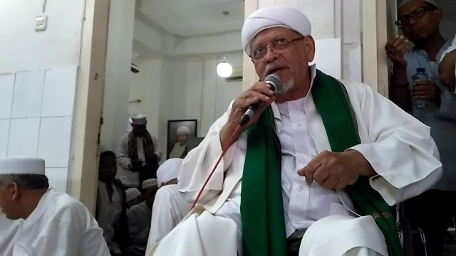 Habib Ali Al-Habsyi Kwitang  (Foto: Youtube/ Moch Khairul Anam)