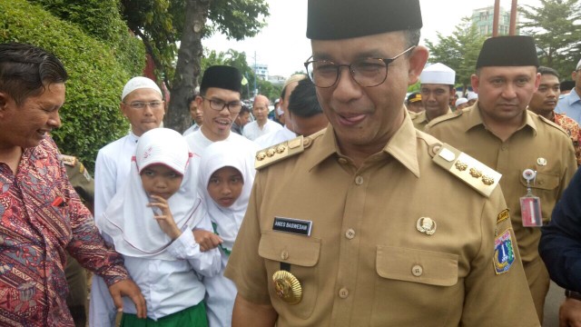 Anies usai melayat Habib Abdurahman (Foto: Rizki Mubarok/kumparan)