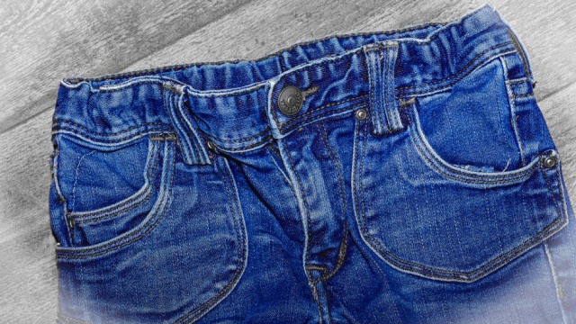 Ilustrasi jeans (Foto: Pexels)