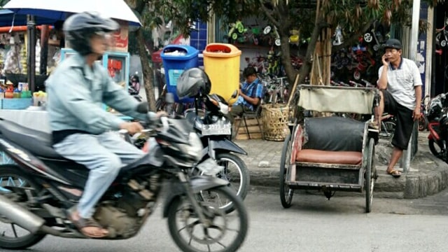 Menghidupkan kembali becak di Jakarta. (Foto: Helmi Afandi/kumparan)