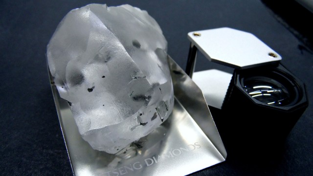 Berlian terbesar kelima di dunia. (Foto: Gem Diamonds/Reuters)