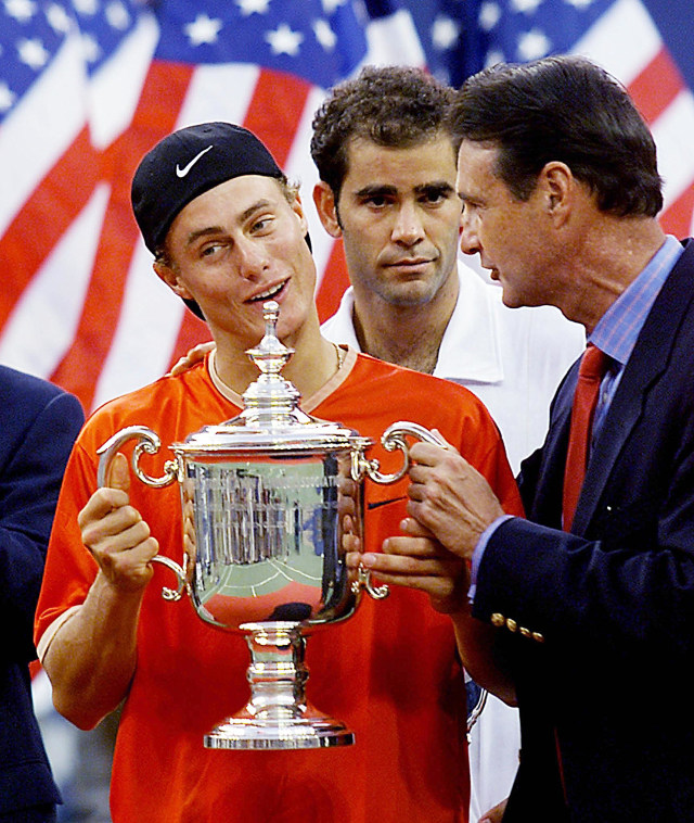 Hewitt juara AS Terbuka 2001. (Foto: AFP/Timothy A. Clary)