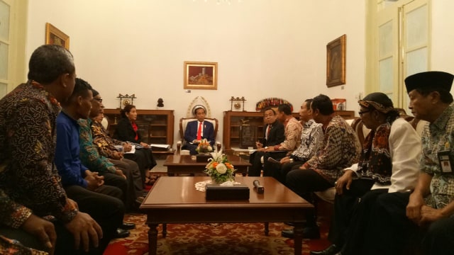 Pertemuan Jokowi, Susi, bupati, dan nelayan (Foto: Jihad Akbar/kumparan)